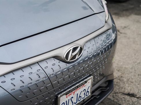 Used 2019 Hyundai Kona Limited image 3