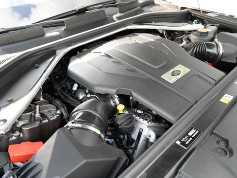Used 2023 Land Rover Range Rover Long Wheelbase First Edition AWD/4WD image 73
