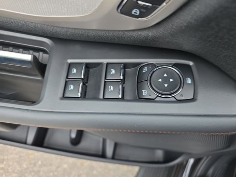 New 2025 Ford Expedition Active image 30