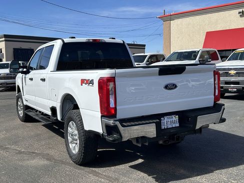 Used 2023 Ford F250 XLT w/ FX4 Off-Road Package image 19