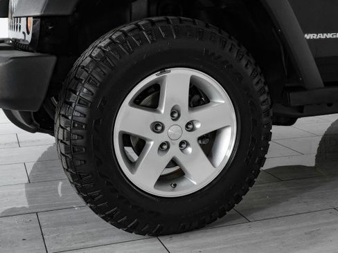 Used 2012 Jeep Wrangler Rubicon image 41