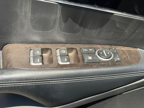 Used 2017 Kia Sorento FWD image 17
