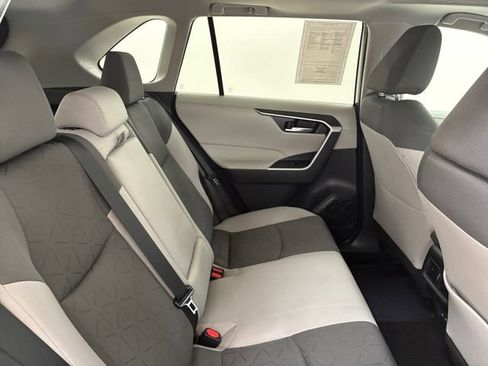 Used 2023 Toyota RAV4 XLE w/ Convenience Package AWD/4WD image 16