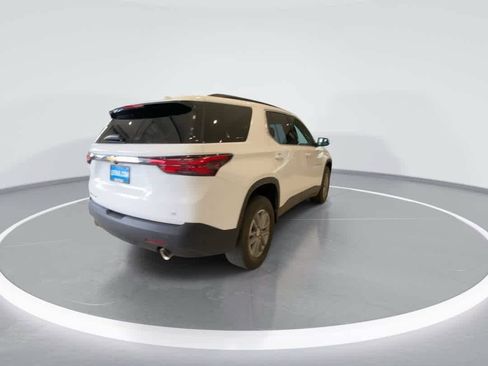 Used 2022 Chevrolet Traverse LT AWD/4WD image 8