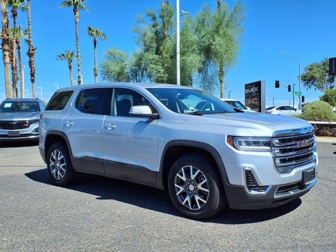 Used 2020 GMC Acadia SLE FWD image 3