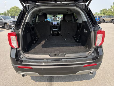 Certified 2023 Ford Explorer Limited w/ Equipment Group 301A AWD/4WD image 6