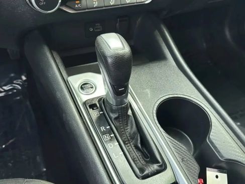Used 2022 Nissan Altima 2.5 S FWD image 16