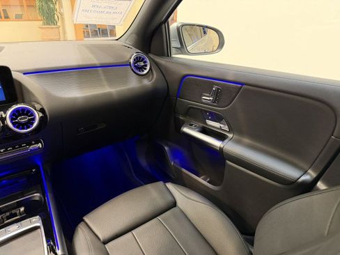 Certified 2025 Mercedes-Benz GLA 250 image 10