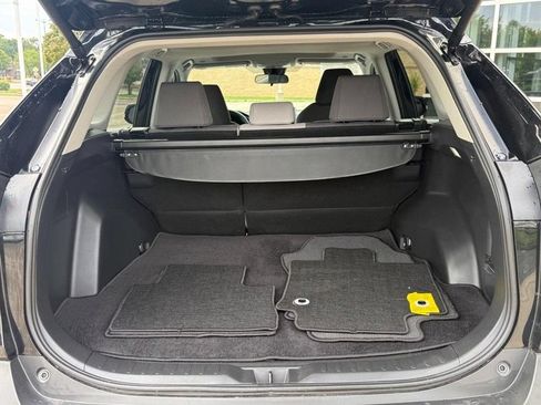 Used 2025 Toyota RAV4 XLE w/ Convenience Package FWD image 4