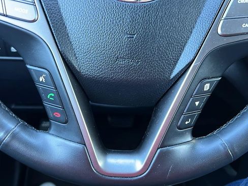 Used 2017 Hyundai Santa Fe FWD image 40