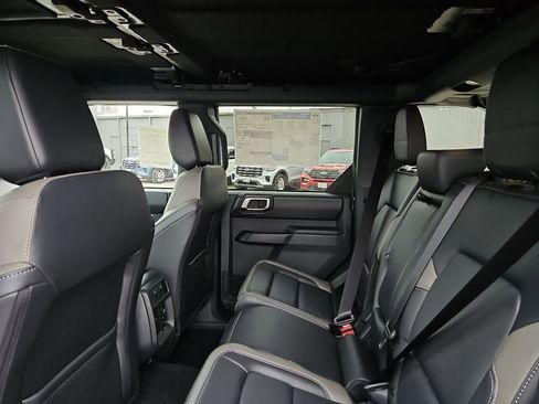 New 2026 Ford Bronco Outer Banks AWD/4WD image 19