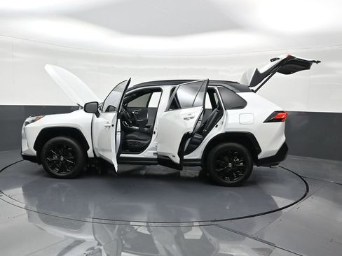 Used 2025 Toyota RAV4 XSE image 32