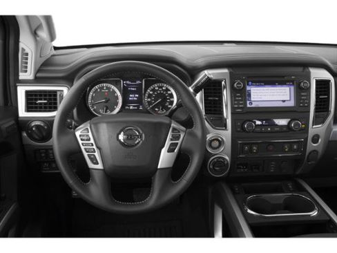 Used 2018 Nissan Titan PRO-4X w/ Pro-4x Utility Package AWD/4WD image 10