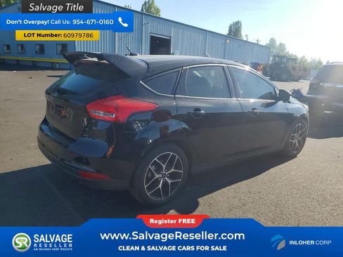 Used 2018 Ford Focus SEL w/ Cold Weather Package FWD image 4
