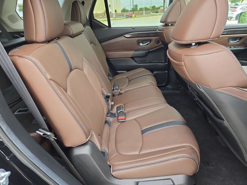 Used 2024 Honda Pilot Elite image 27