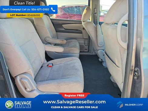 Used 2016 Honda Odyssey LX image 15