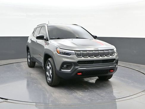 Used 2022 Jeep Compass Trailhawk w/ Trailhawk Elite Group AWD/4WD image 22