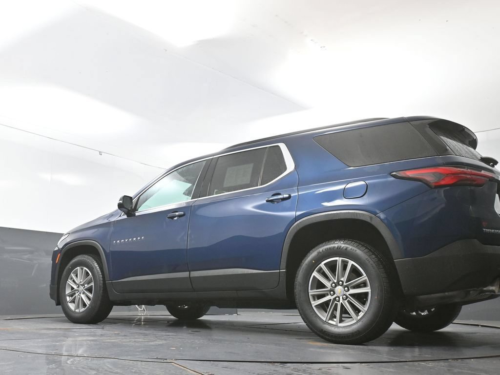 Used 2023 Chevrolet Traverse LT w/ LPO, Floor Liner Package AWD/4WD image 58