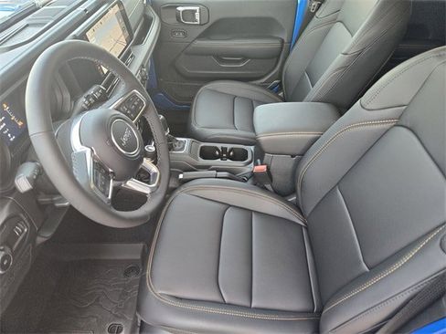 New 2025 Jeep Wrangler Unlimited Sahara image 10