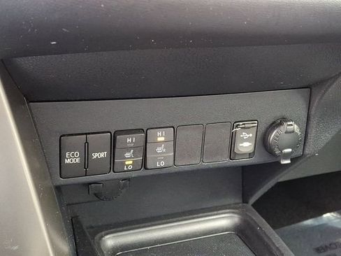 Used 2013 Toyota RAV4 Limited image 18