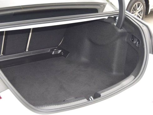 Used 2022 Mercedes-Benz C 300 4MATIC Sedan image 17