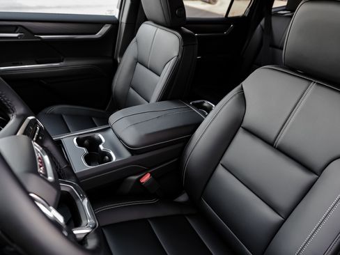 New 2026 GMC Acadia Elevation w/ Elevation Premium Package image 10