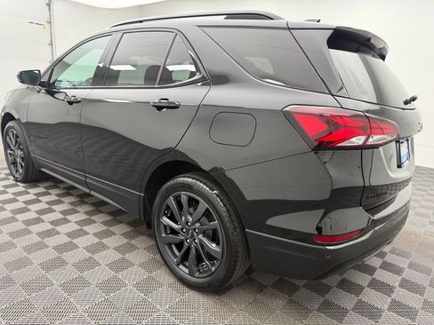 Used 2022 Chevrolet Equinox RS w/ LPO, Floor Liner Package AWD/4WD image 13