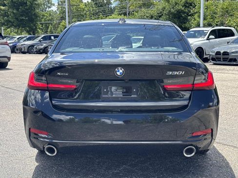 Certified 2025 BMW 330i xDrive Sedan w/ Premium Package AWD/4WD image 6