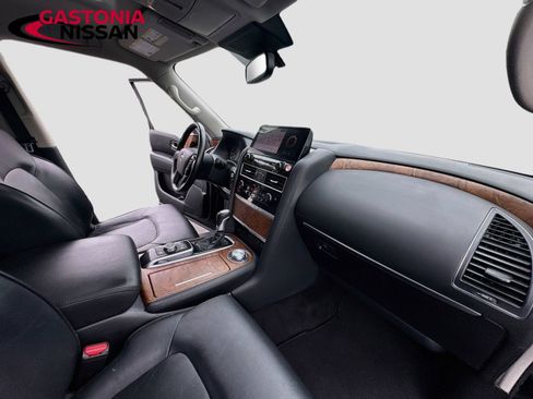 Used 2024 Nissan Armada SL w/ Captain's Chairs Package AWD/4WD image 37