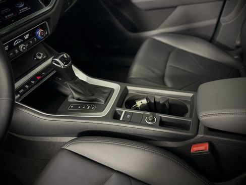 Used 2022 Audi Q3 2.0T Premium image 24