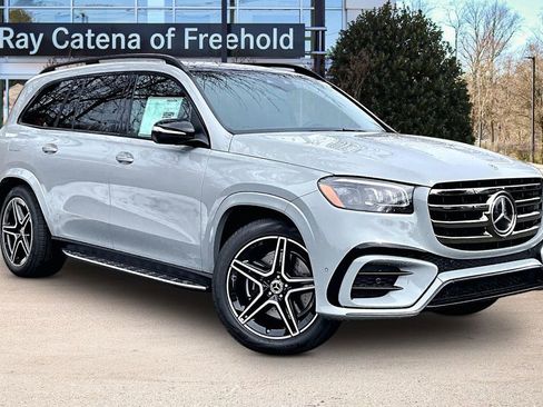 New 2026 Mercedes-Benz GLS 450 4MATIC image 2