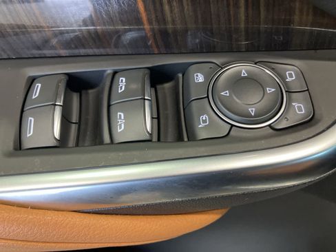 Used 2023 Cadillac XT4 Sport image 15