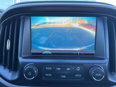 Used 2018 Chevrolet Colorado Z71 w/ Centennial Edition image 17