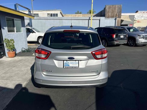 Used 2017 Ford C-MAX SE w/ Equipment Group 201A image 7