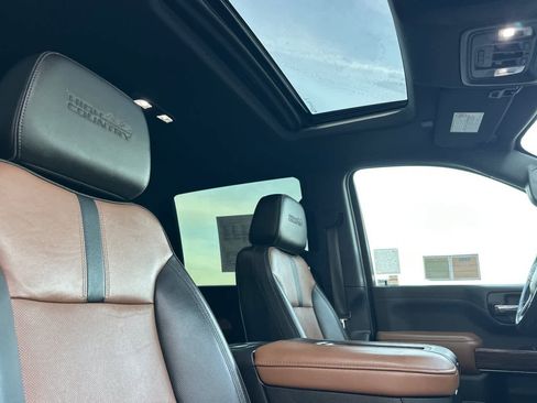 Used 2020 Chevrolet Silverado 2500 High Country image 17