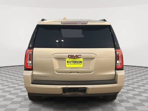 Used 2017 GMC Yukon XL SLT AWD/4WD image 3