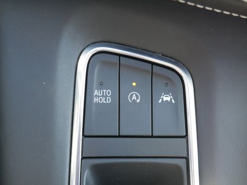 Used 2021 Cadillac Escalade Premium Luxury Platinum w/ Heavy-Duty Trailer Package AWD/4WD image 29