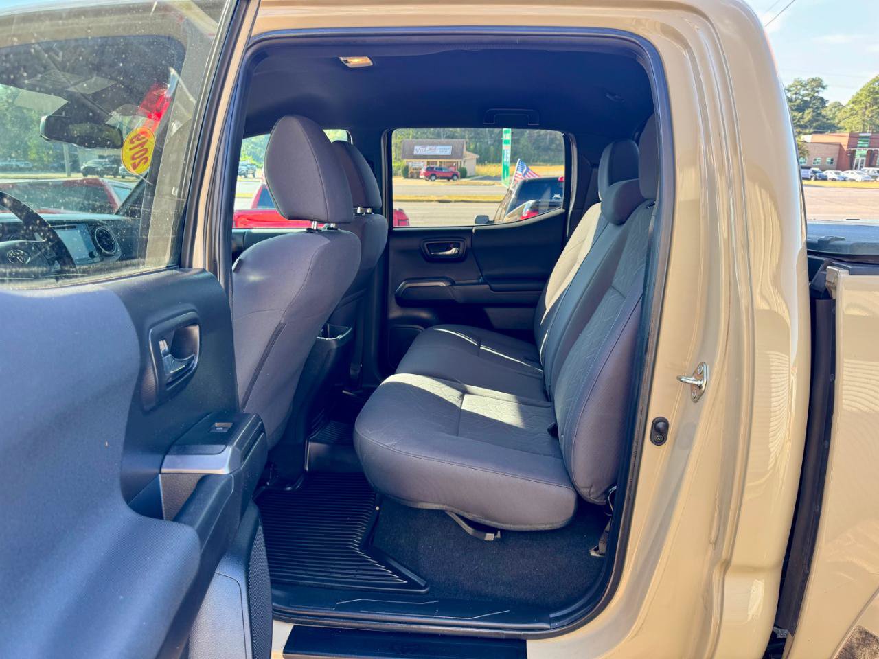 Used 2019 Toyota Tacoma TRD Sport AWD/4WD image 16