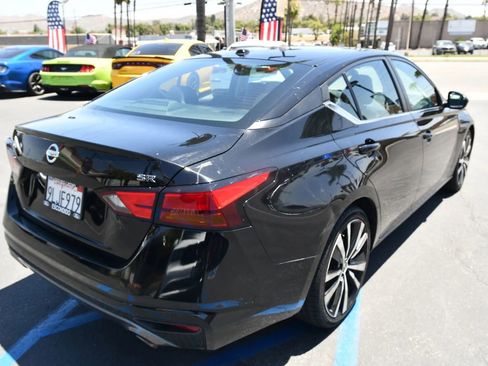 Used 2021 Nissan Altima 2.5 SR FWD image 7