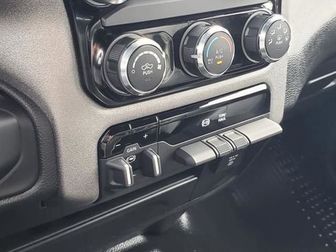 Used 2025 RAM 3500 Tradesman w/ Chrome Appearance Group image 19