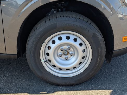 New 2026 Ford Maverick XL image 7