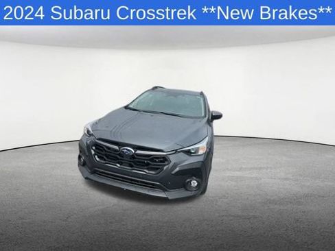 Used 2024 Subaru Crosstrek 2.0i Premium AWD/4WD image 3