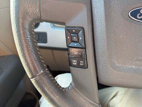 Used 2014 Ford F150 Lariat w/ Lariat Chrome Package image 37