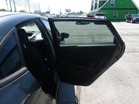 Used 2019 Ford Fiesta SE FWD image 20