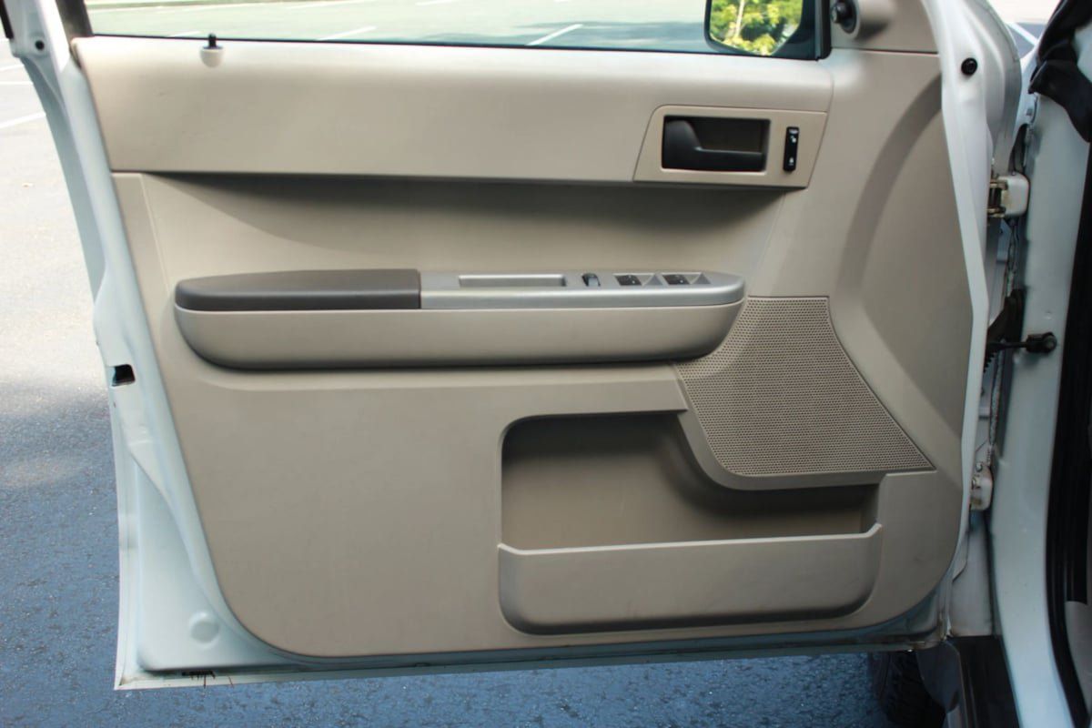 Used 2008 Ford Escape 4WD Hybrid image 9