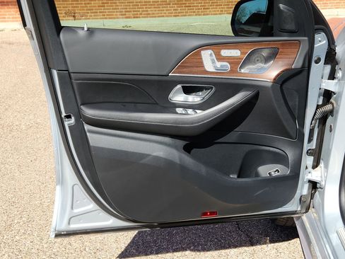 New 2025 Mercedes-Benz GLS 450 GLS 450 image 15