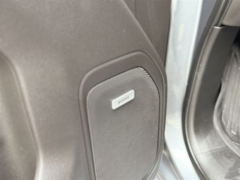 Used 2019 GMC Sierra 1500 SLT w/ SLT Premium Plus Package image 17