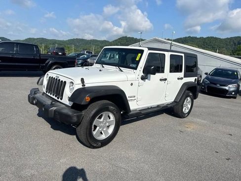 Used 2017 Jeep Wrangler Unlimited Sport w/ Quick Order Package 24S AWD/4WD image 4