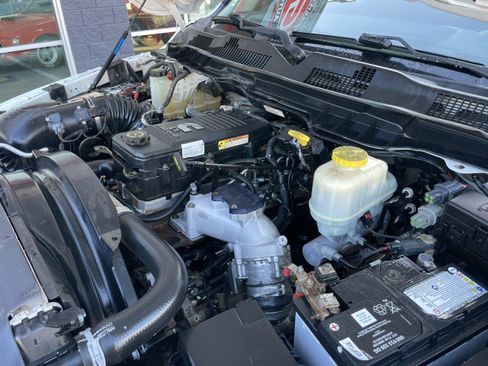 Used 2017 RAM 4500 Tradesman w/ Chrome Appearance Group image 18