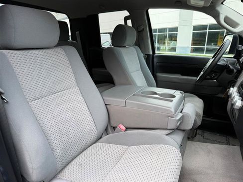 Used 2011 Toyota Tundra 4x4 Double Cab w/ Tow Pkg image 35